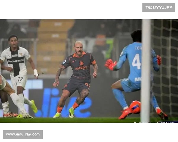 帕尔马客场逼平那不勒斯，库特罗内首发59分钟