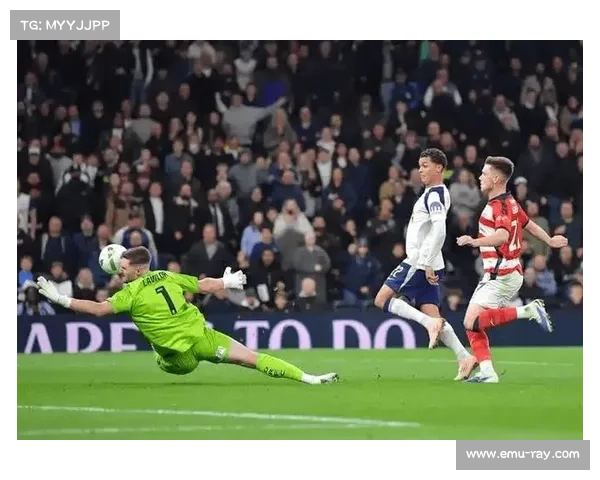 斯图加特客场挑战圣保利，欧冠席位争夺战不容有失